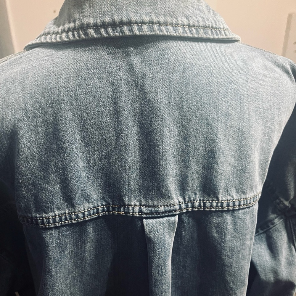 Light Wash Denim Button-Up Jacket - image 4